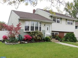 10 Rosetree Ln, Woodbury, NJ 08096