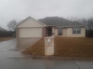 404 Topaz Cir, Hewitt, TX 76643