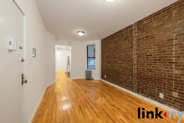 Rented by Link NY Realty | media 13