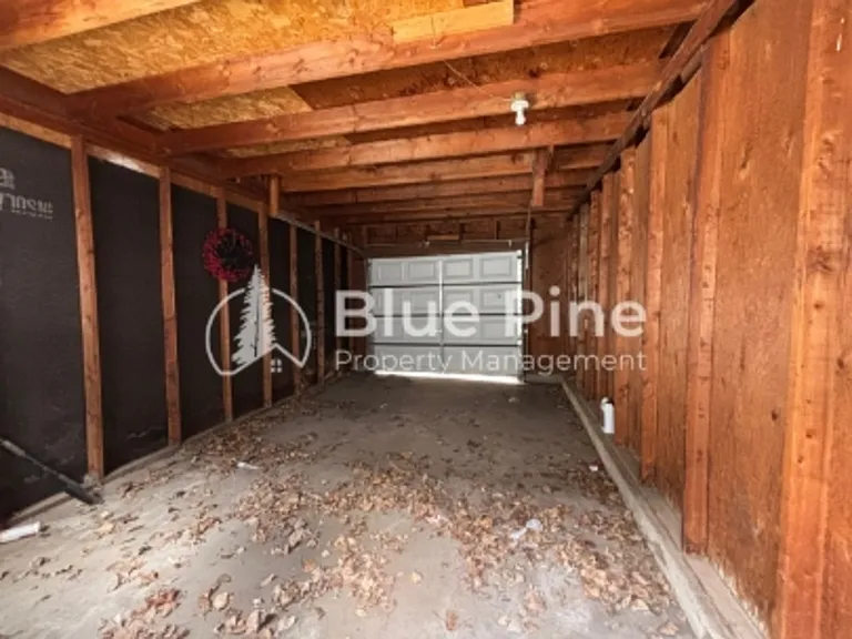337 E 15th St #3 — Photo 11