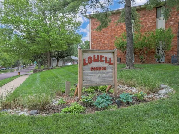 8215 Santa Fe Dr APT 6, Overland Park, KS 66204