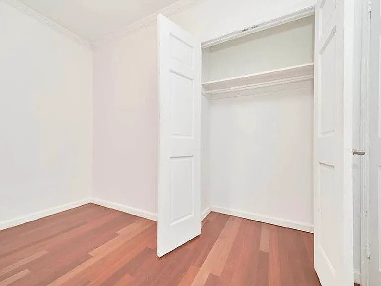 500 E 11th St #1 — Photo 9
