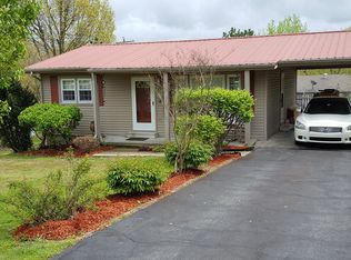 120 Calhoun Dr, Grand Rivers, KY 42045