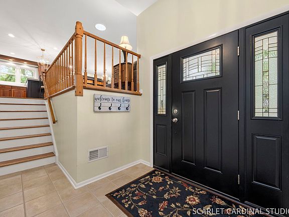 4th image of 1881 Cambridge Ln