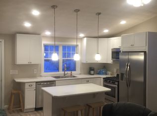 120 Tillinghast Rd, East Greenwich, RI 02818