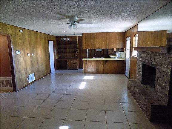 4th image of 1714 Brooks Ave