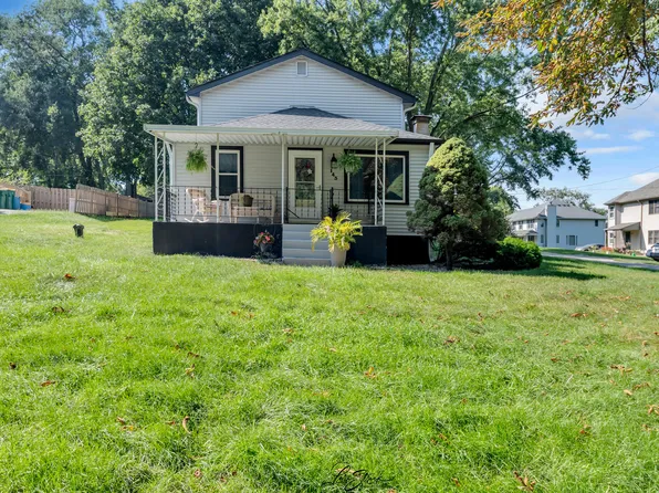143 N Jefferson St, Lockport, IL 60441