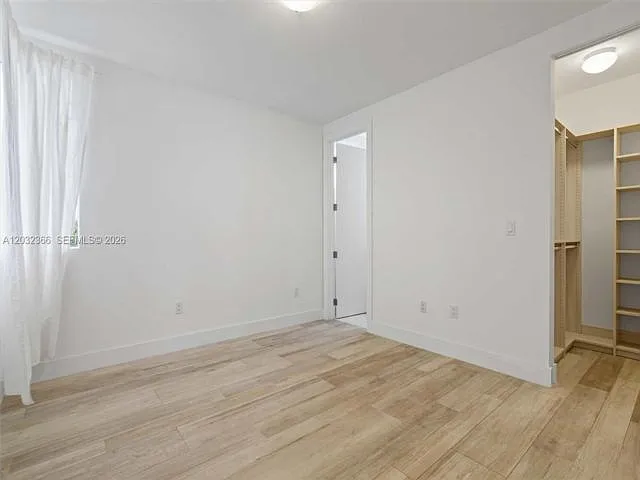 5 bed, 5.5 bath, 4628 sqft, $13,500 — Photo 4