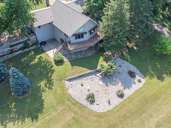 2nd image of 3902 Smith River Rd