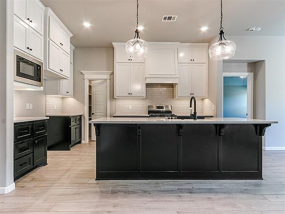 3rd image of 12021 Brinley Reign Dr