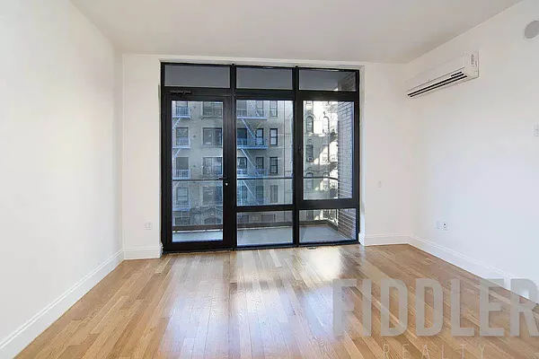 Rented by The KCI Group | media 32