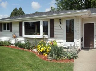 680 Olson Ave, Oshkosh, WI 54901