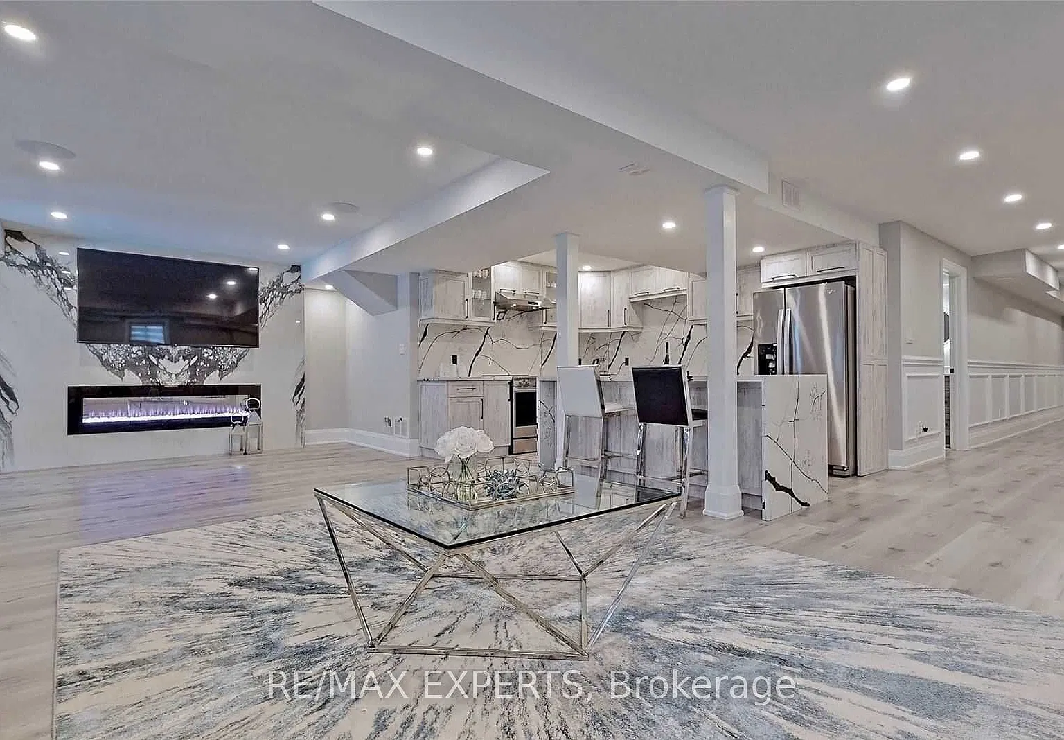 2 bed, $2,400 — Photo 3