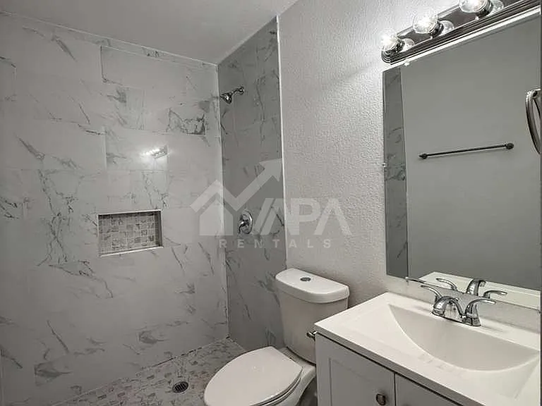 164 Lost Forest St — Photo 7