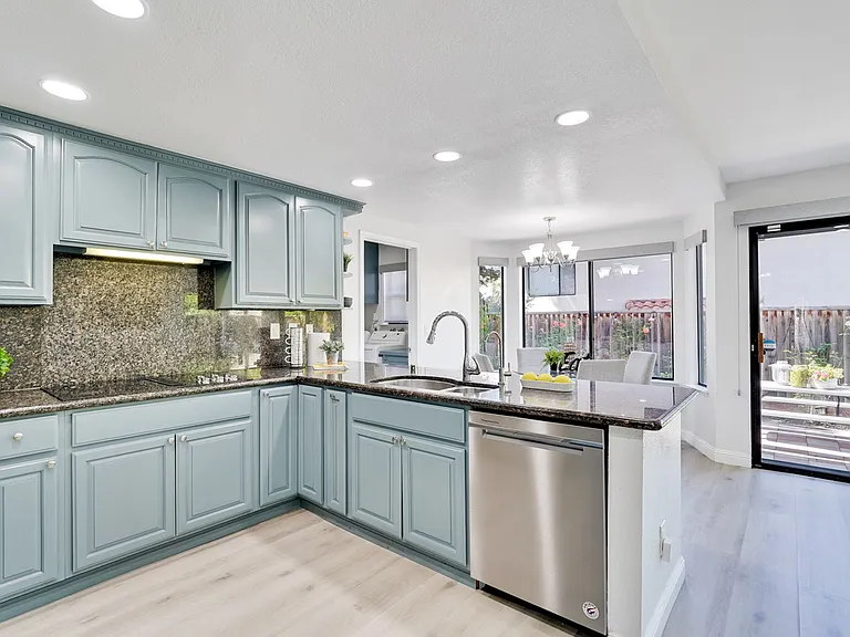 43382 Livermore Cmn — Photo 29