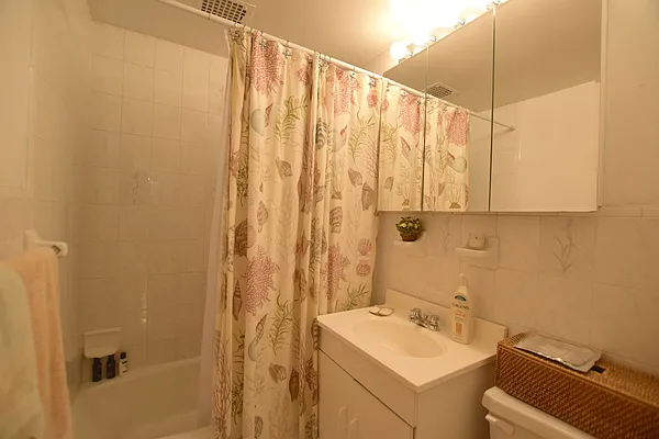 Rented by Guidance Realty Corp. | media 8