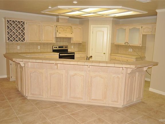 4th image of 2804 Las Cruces Dr