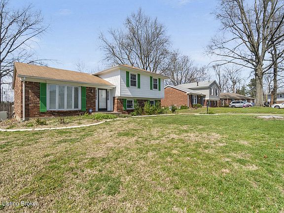 3rd image of 5010 Volney Ct