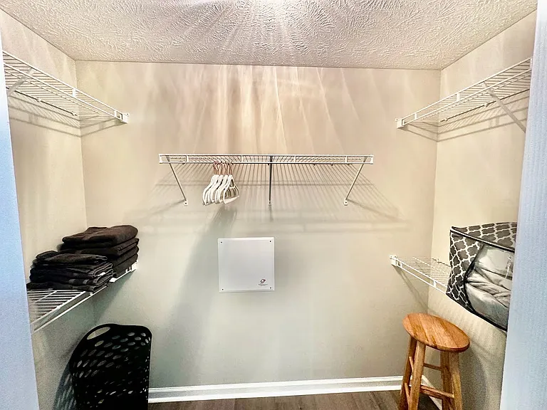 1710 Renwick Dr #204 — Photo 45