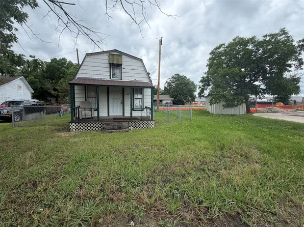 754 N Waco St, Van Alstyne, TX 75495