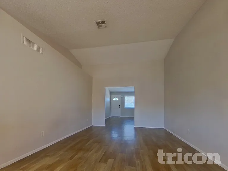7044 W Taylor St — Photo 5