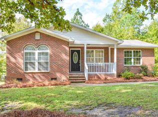 728 Meadowlake Dr, Columbia, SC 29203