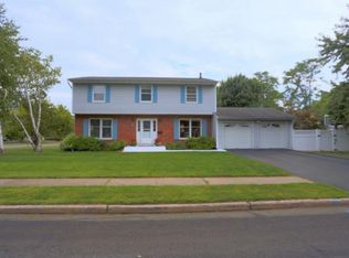 38 Henry St, Orangeburg, NY
