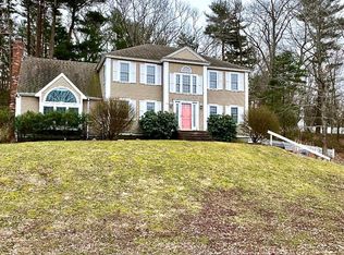 24 Fairways Edge Dr, Marshfield, MA 02050