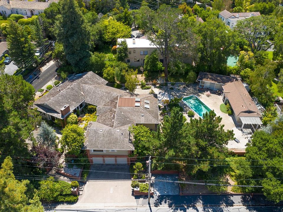 1st image of 800 W Santa Inez Ave