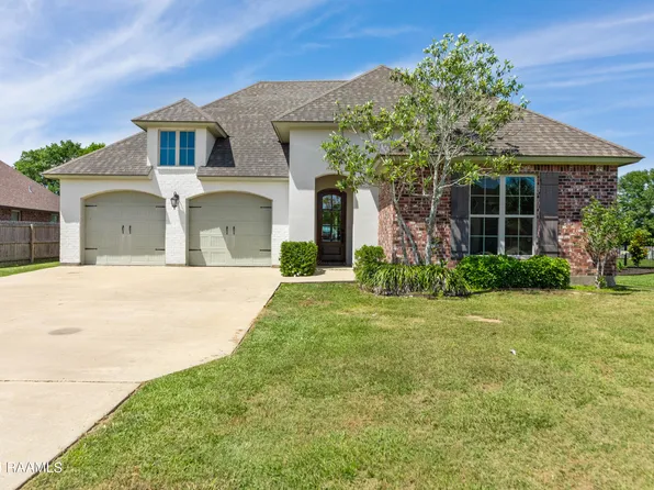 209 Psalm Ct, Youngsville, LA 70592