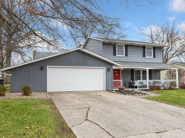 4004 Oakhurst Dr, Fort Wayne, IN 46815