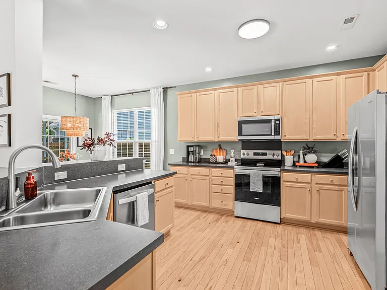 706 Beverly Dr — Photo 22