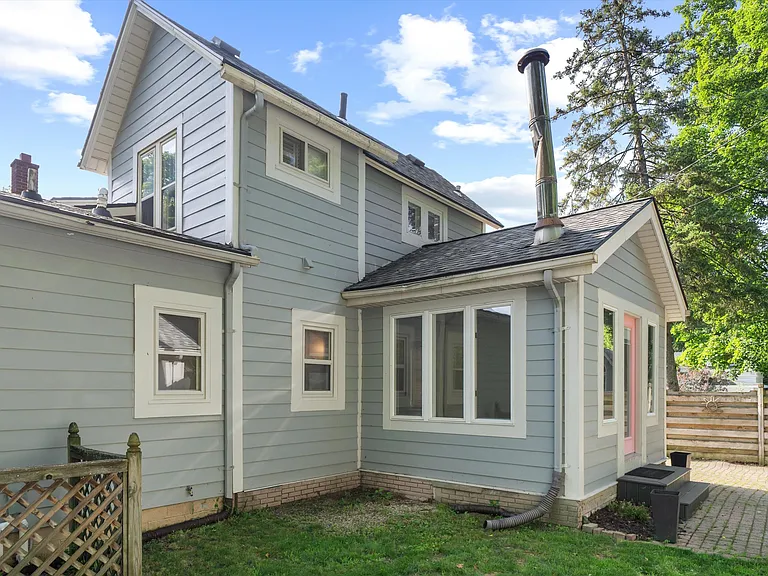 227 West St — Photo 50