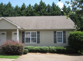 8 Leemike Ct, Taylors, SC 29687