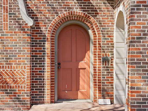 2nd image of 3101 Colcord Ave