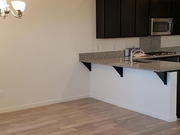 3rd image of 3760 Hovnanian Dr