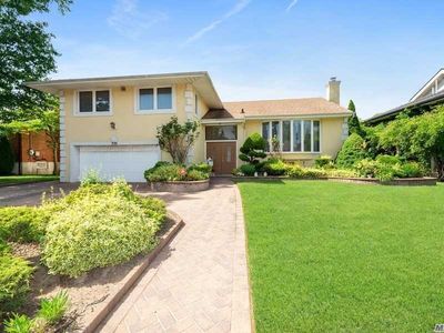 739 Hillcrest Pl, Valley Stream, NY, 11581