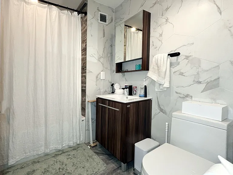 80 S 6th St #5C — Photo 6