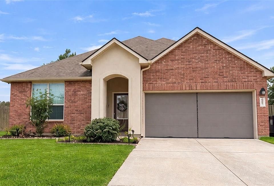 1st image of 47697 Cathy Ln