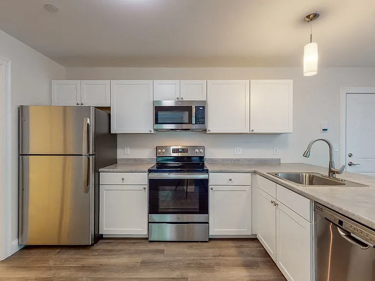 Apartments at Brunswick Landing — Photo 40