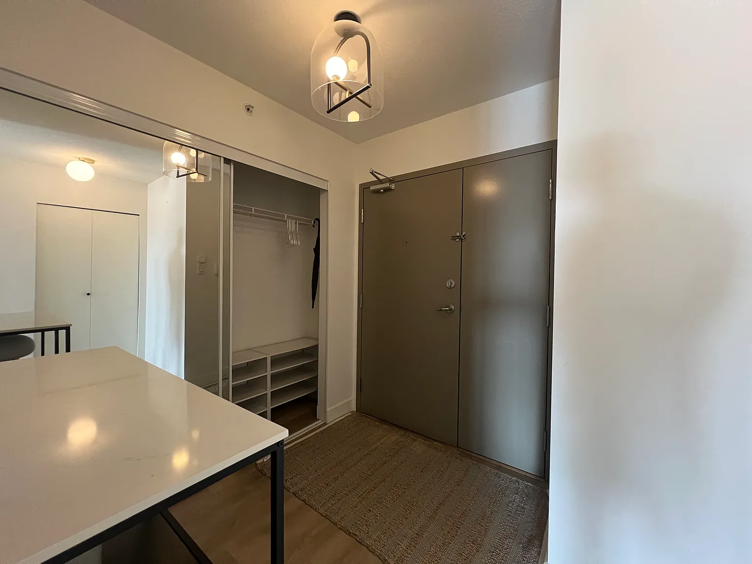 1438 Richards Street Vancouver — Photo 2