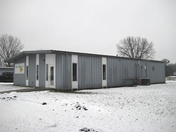1st image of 2411 Industrial St