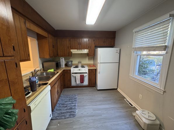 120 College Heights Blvd #1, Clemson, SC 29631