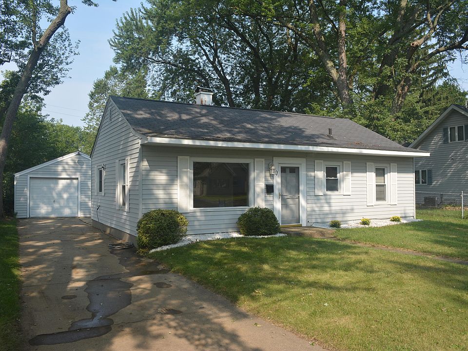 1st image of 111 30th St N