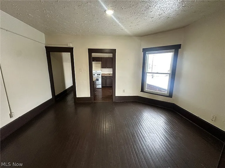 3074 W 25th St #11 — Photo 8
