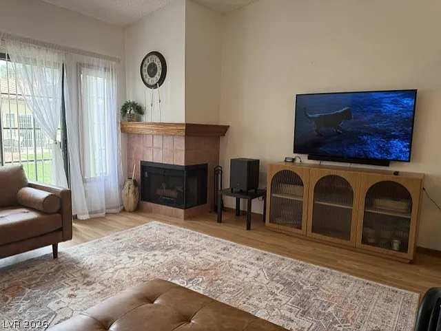 7904 Shelter Island Way — Photo 12