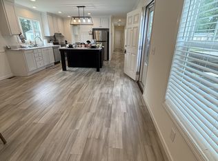 3211 S Dingle Dr, Florence, SC 29505