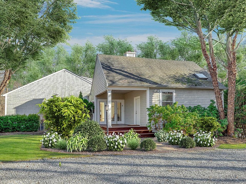 1st image of 26 Laurel Hill Ln