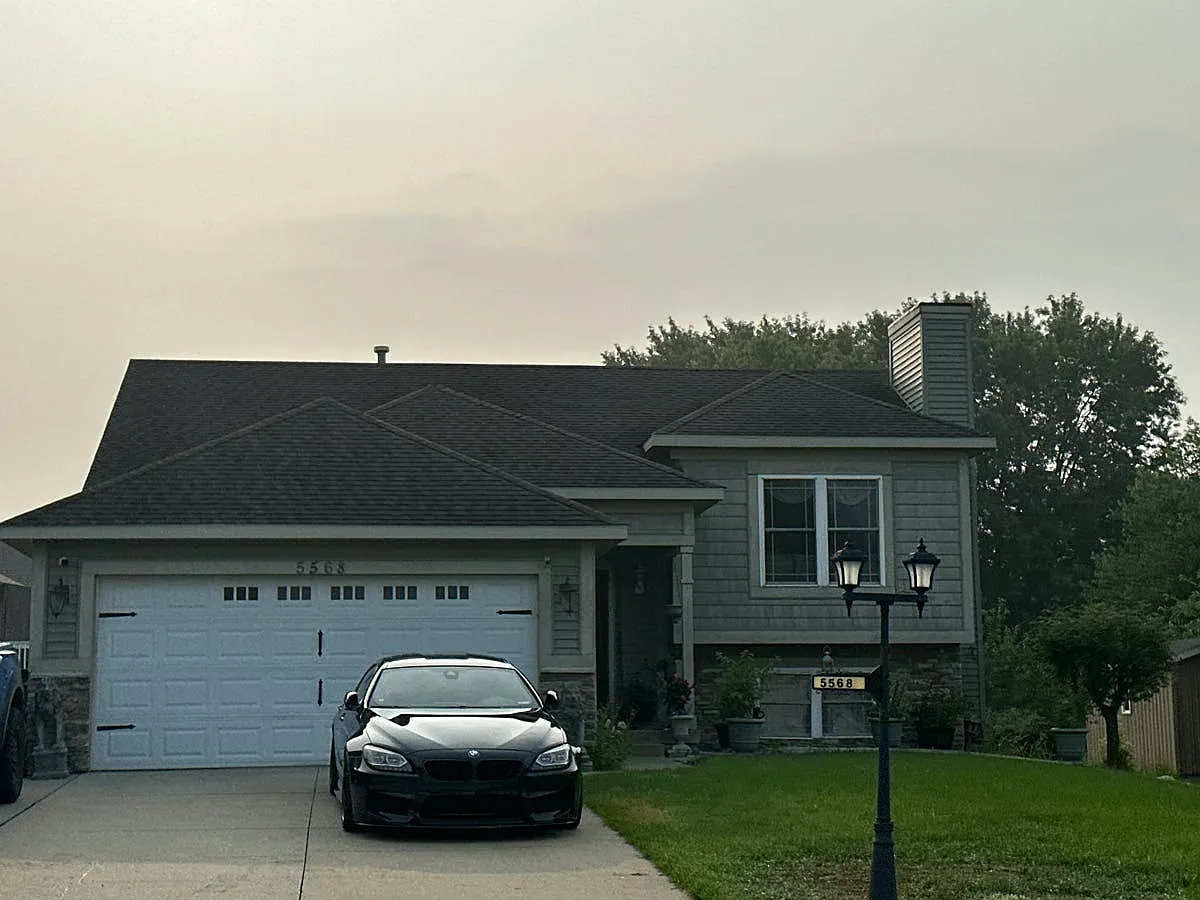 5568 Quest Dr SW photo 1