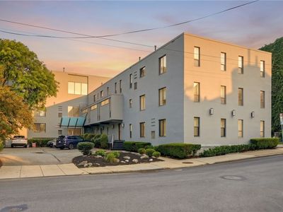 5708 Walnut St APT G1, Pittsburgh, PA, 15232